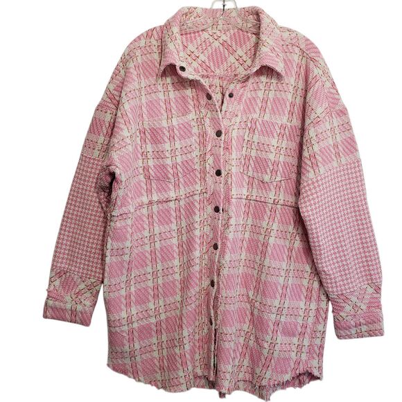 Women's XL Pink Shacket with Unfinished Fringe as Decor and Hem - Picture 3 of 8